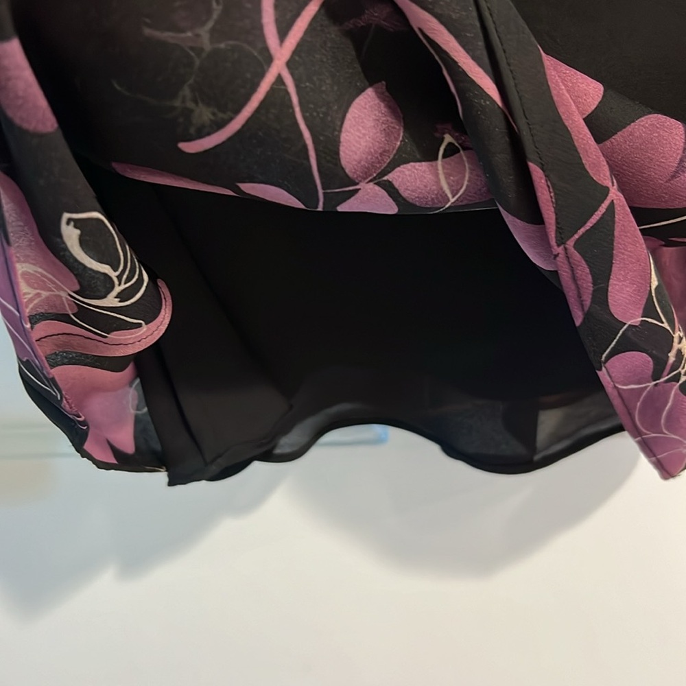 Hayley Matthews Floral Skirt and Top - Picture 8 of 10